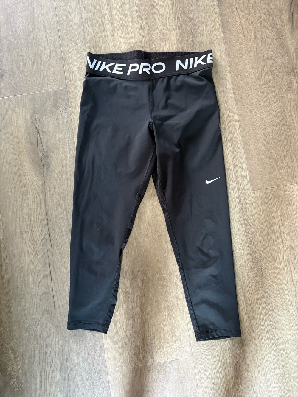 Nike Pro Women’s Running Capri